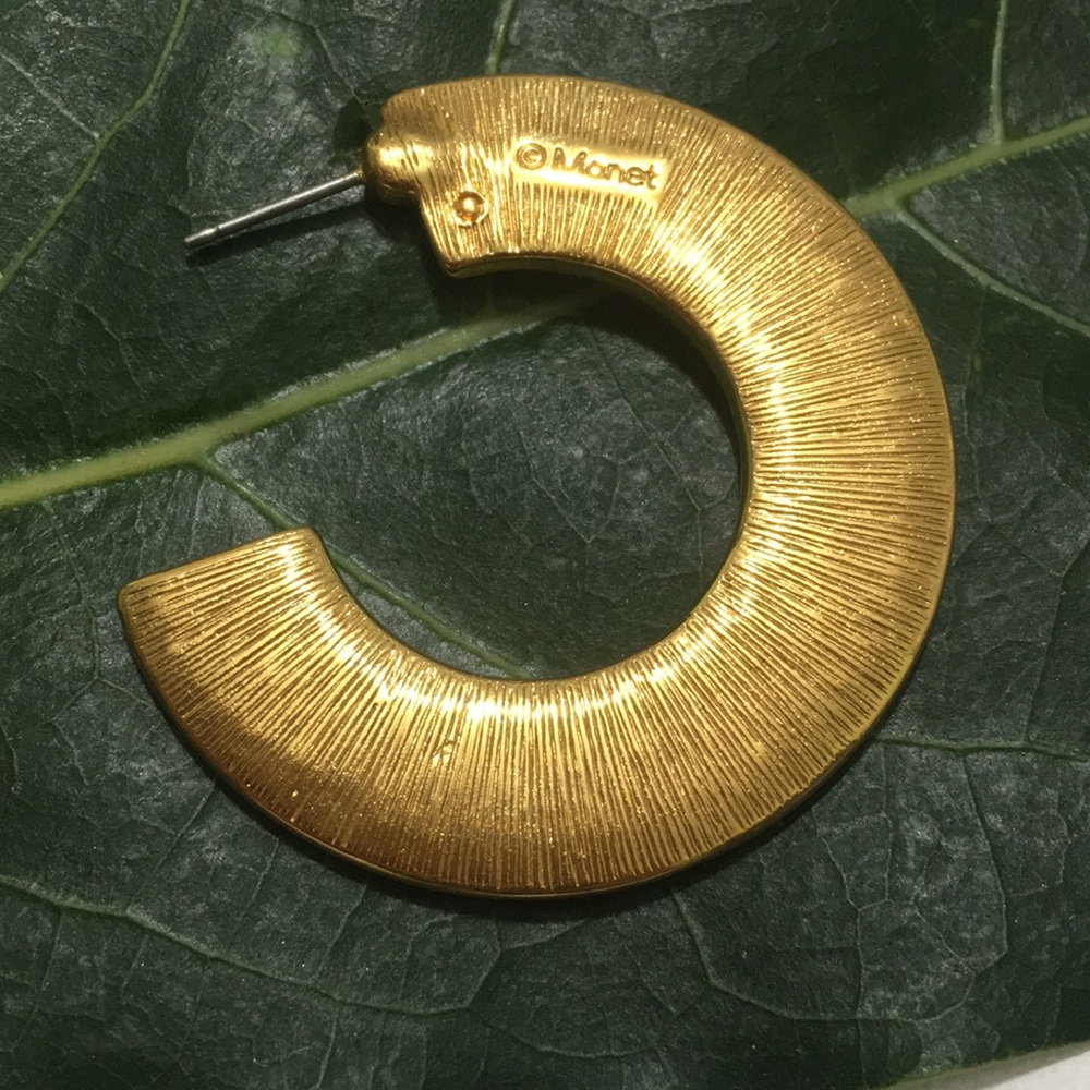 Vintage monet earrings - Picture 3 of 3
